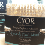 La bougie Cyor Fleur de Tiaré Monoï